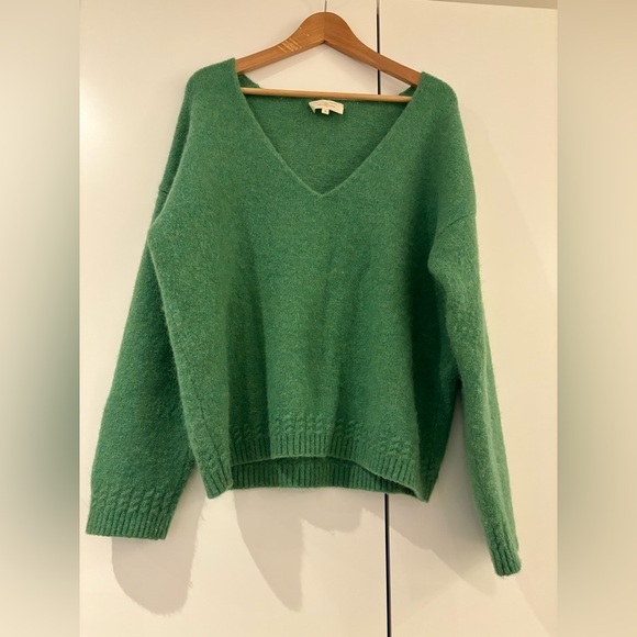 Sezane Sweaters - Green V-Neck Women's Sweater - Sézane